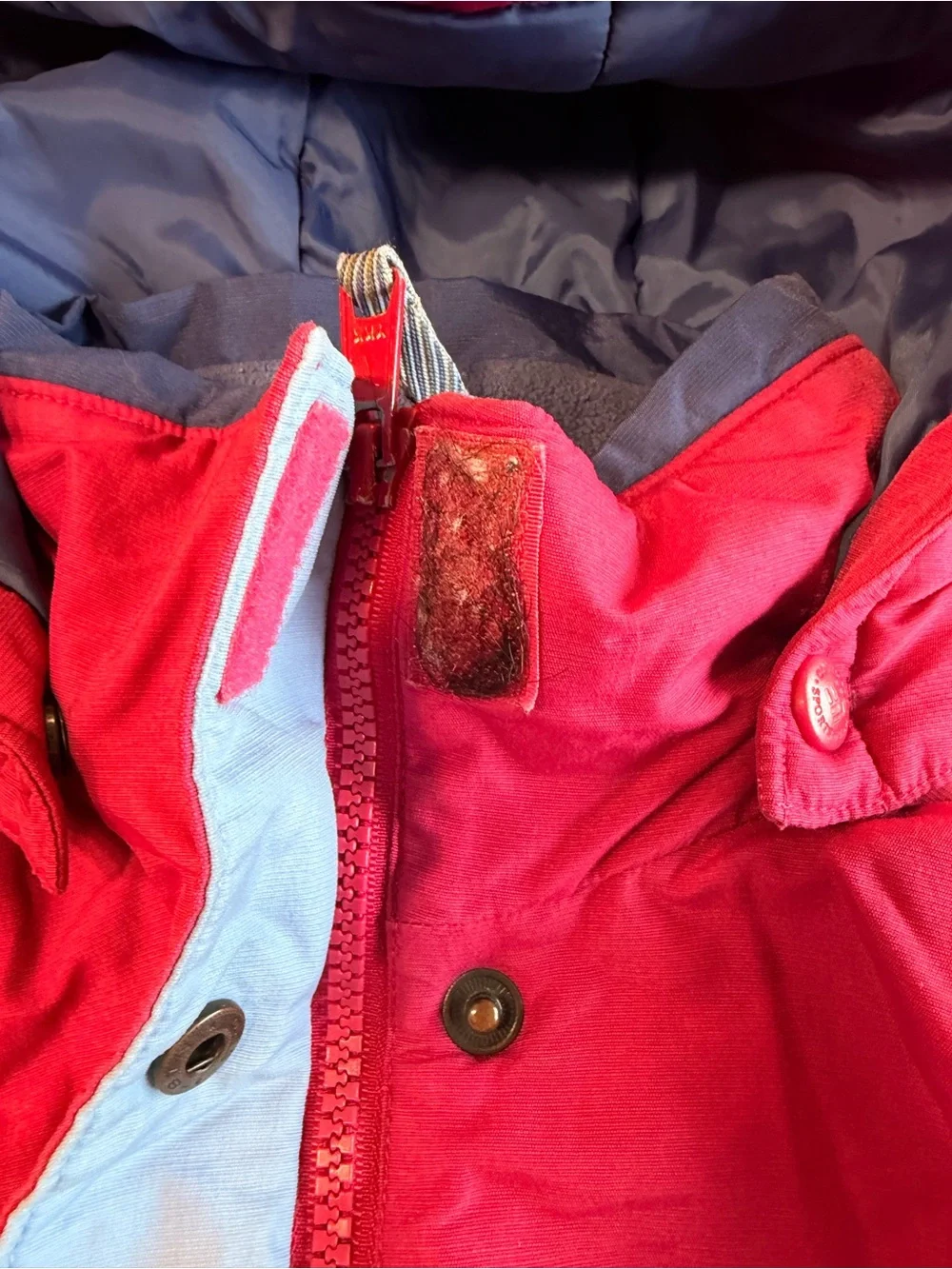Columbia Sportswear Company no holes
